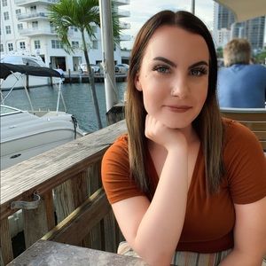 Meet your Posher, Emily